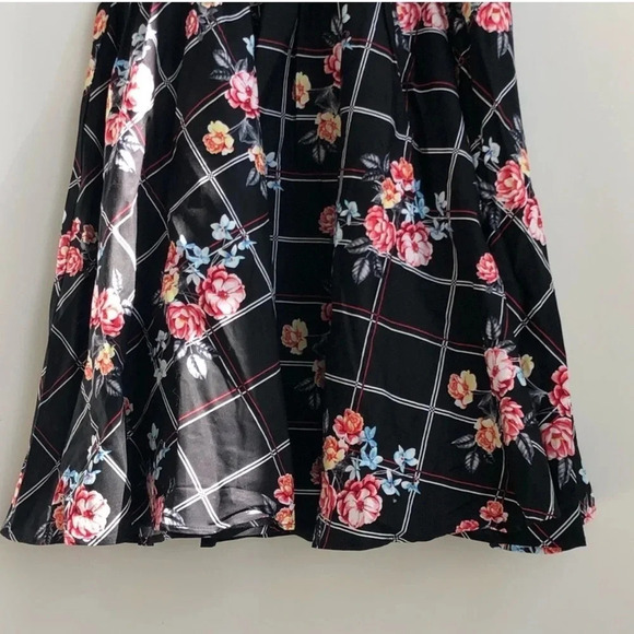 New City Chic Smock Off the Shoulder Dress Picnic bouquet floral print pockets - Picture 4 of 12